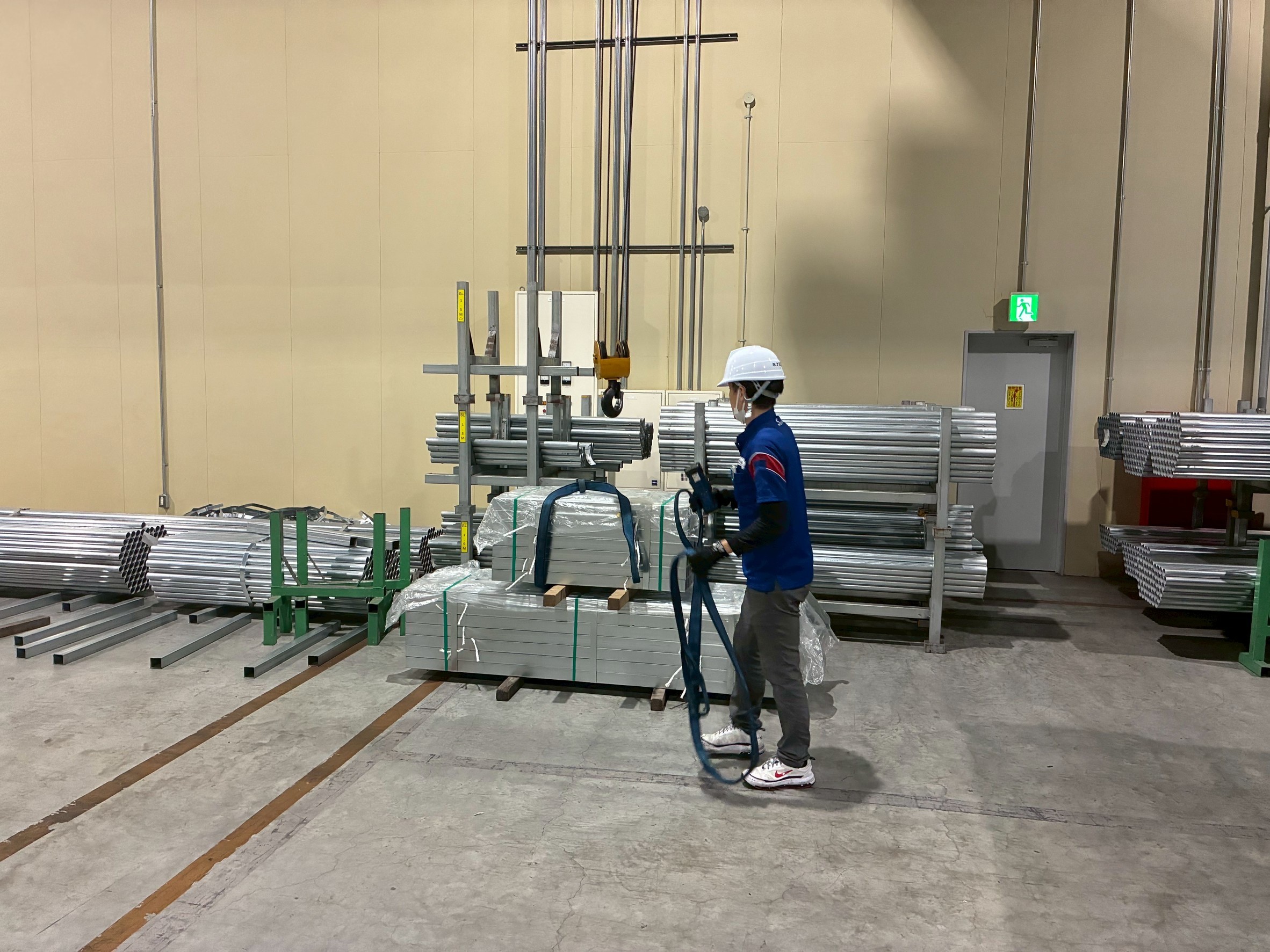 倉庫内作業