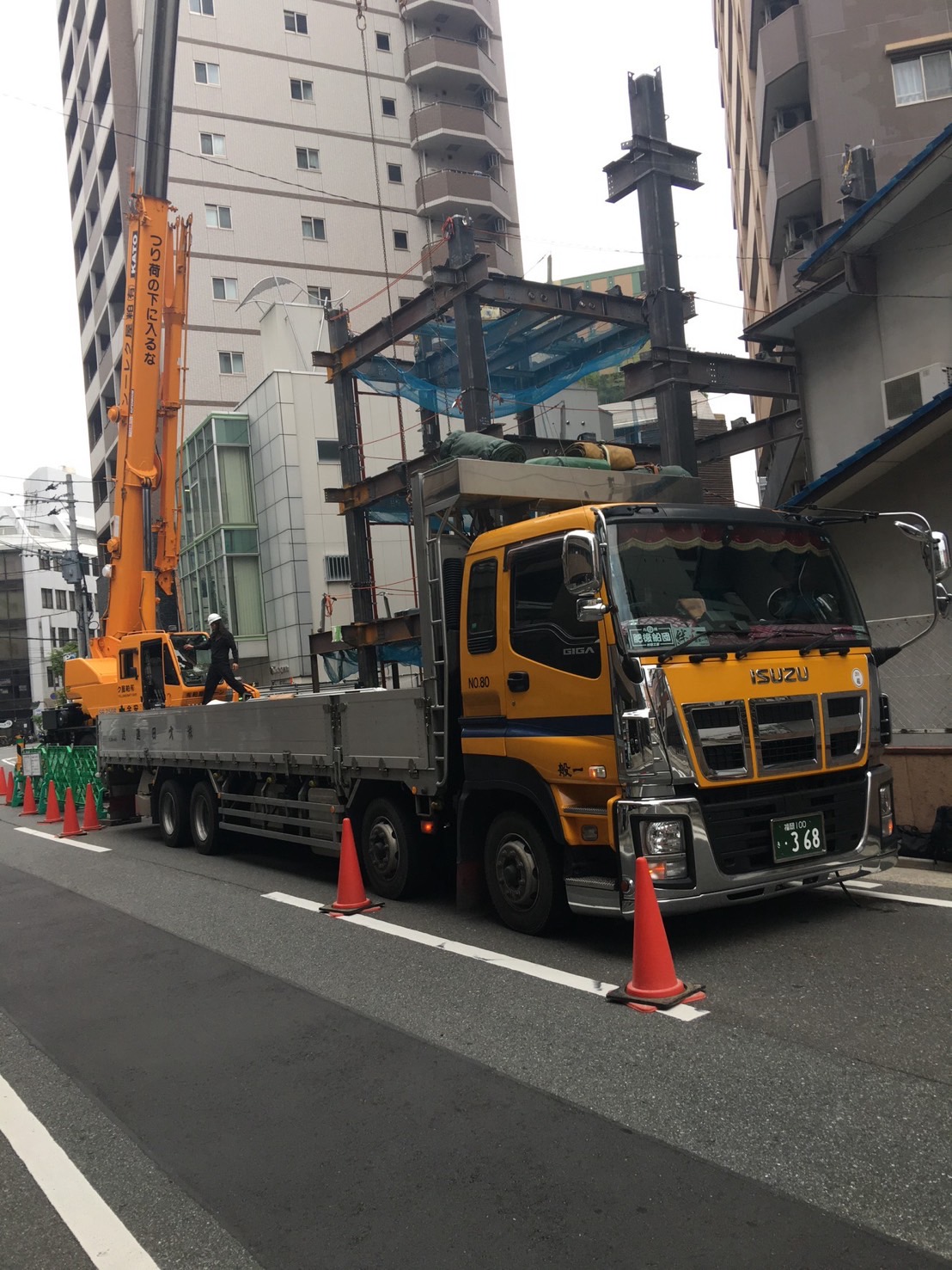 鉄骨作業の様子